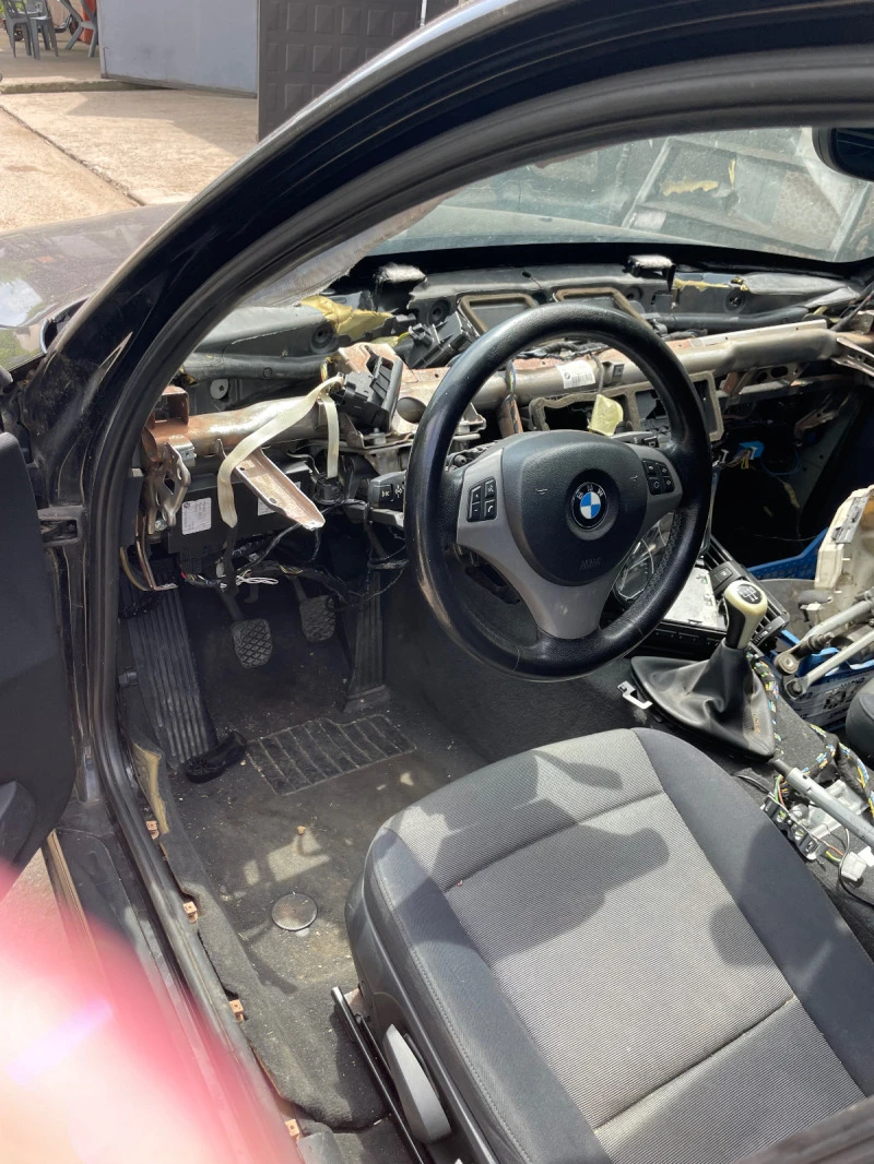 BMW 116 116 i, снимка 4 - Автомобили и джипове - 47019356