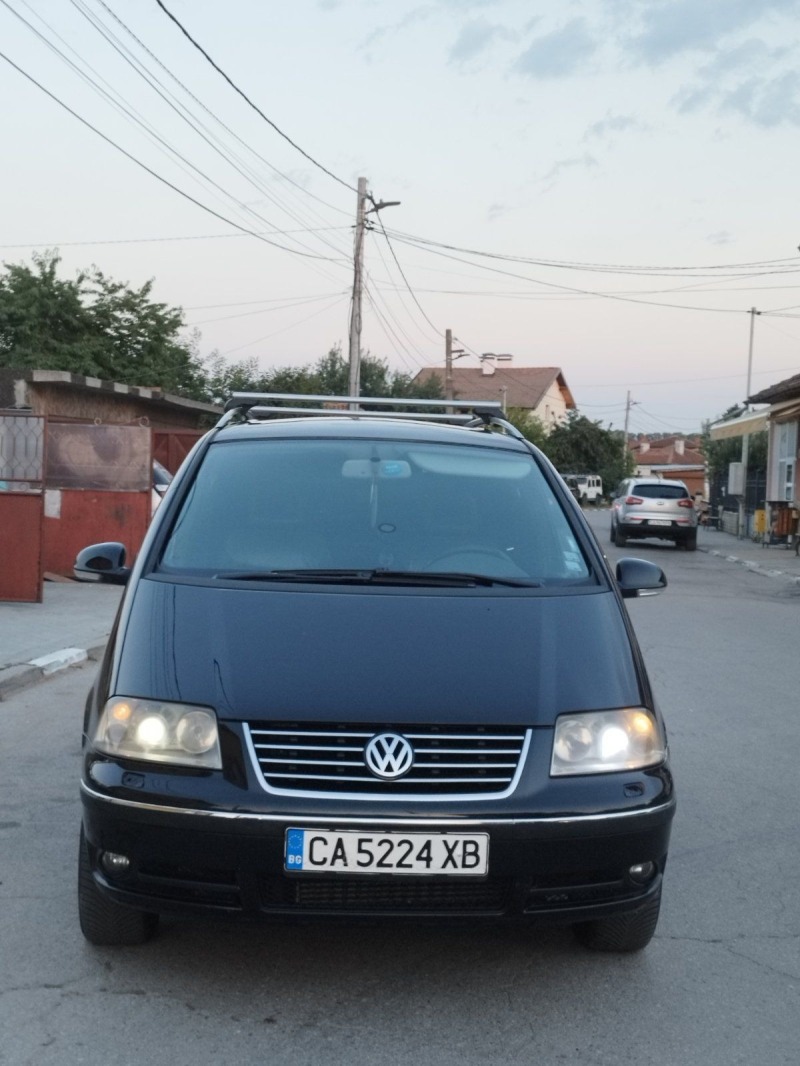 VW Sharan 1.8T, снимка 2 - Автомобили и джипове - 46620756