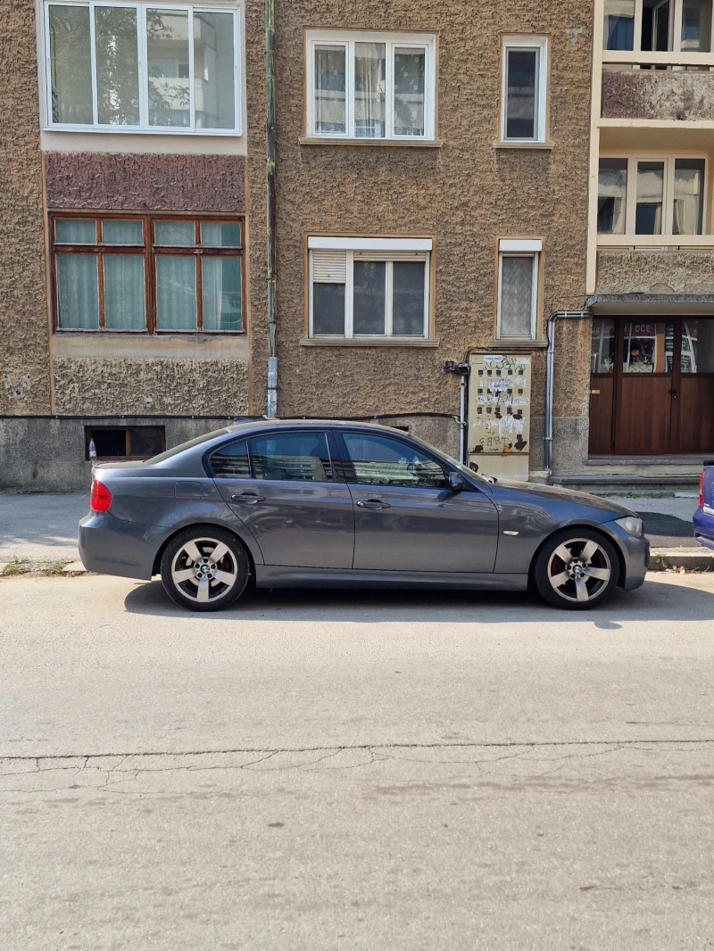 BMW 330, снимка 2 - Автомобили и джипове - 47257655