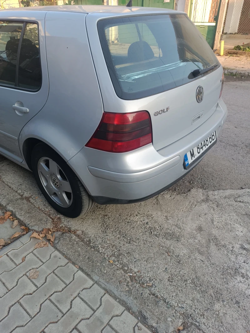 VW Golf, снимка 3 - Автомобили и джипове - 47817631