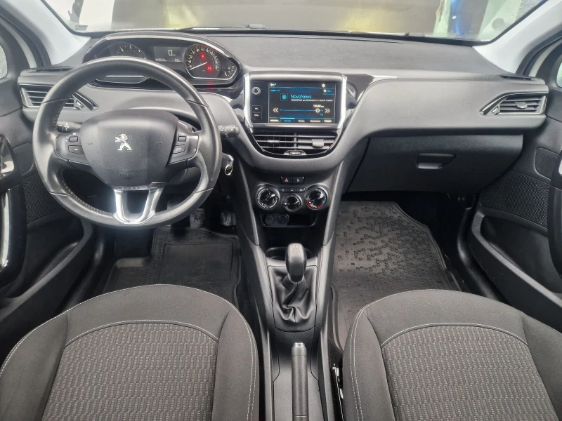 Peugeot 208 1.6HDi Euro6, снимка 11 - Автомобили и джипове - 48057542