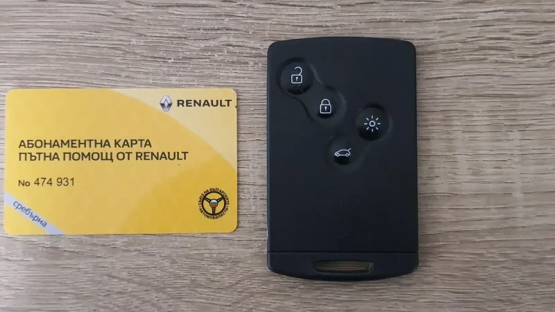 Renault Clio Life, снимка 14 - Автомобили и джипове - 48169510