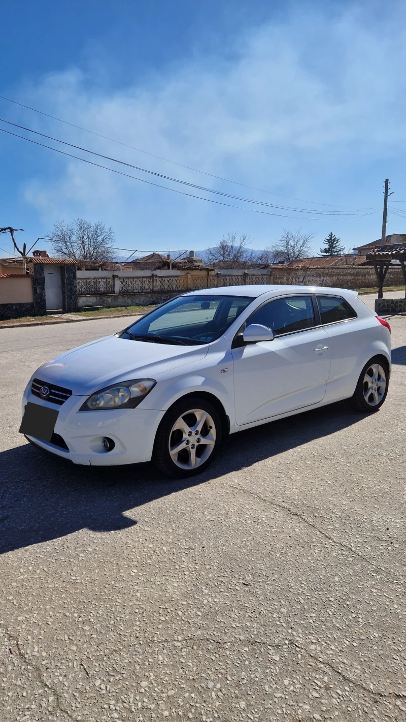 Kia Ceed 1.6 CRDI, снимка 1 - Автомобили и джипове - 49471515