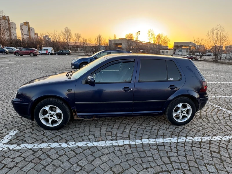 VW Golf, снимка 3 - Автомобили и джипове - 49503492