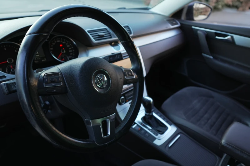VW Passat, снимка 7 - Автомобили и джипове - 52300281