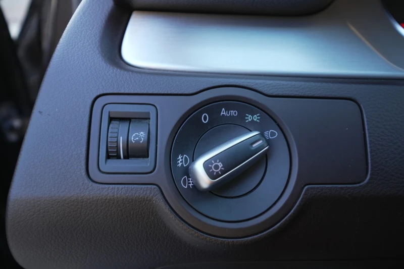 VW Passat, снимка 14 - Автомобили и джипове - 52300281