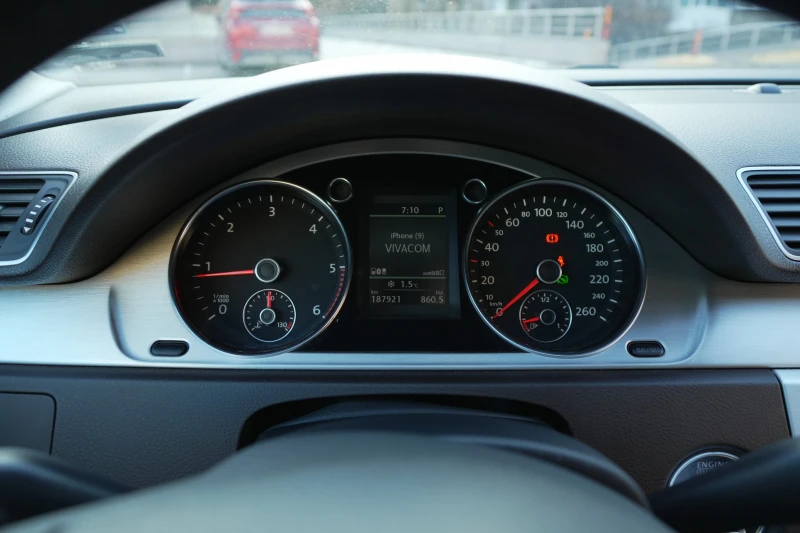 VW Passat, снимка 15 - Автомобили и джипове - 52300281