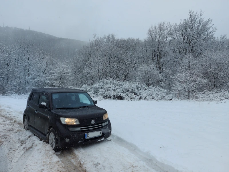 Daihatsu Materia 4x4, снимка 10 - Автомобили и джипове - 52593714