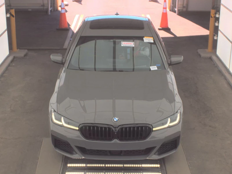 BMW 540 I / M-PACK / DISTRONIC / HEAD-UP / HARMAN, снимка 2 - Автомобили и джипове - 52383411