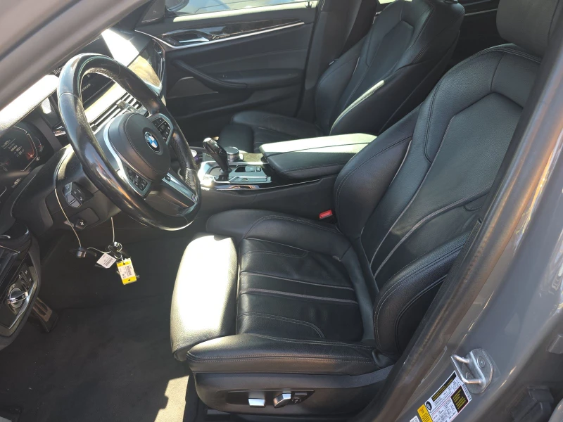 BMW 540 I / M-PACK / DISTRONIC / HEAD-UP / HARMAN, снимка 8 - Автомобили и джипове - 52383411