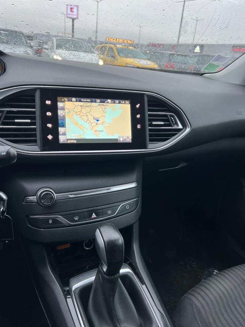 Peugeot 308, снимка 8 - Автомобили и джипове - 52587154