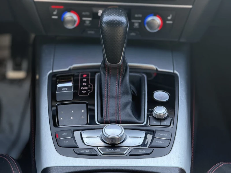 Audi A7 TECHNIK* DISTRONIC* S-LINE* BOSE* PARK ASSIST* , снимка 13 - Автомобили и джипове - 53431110