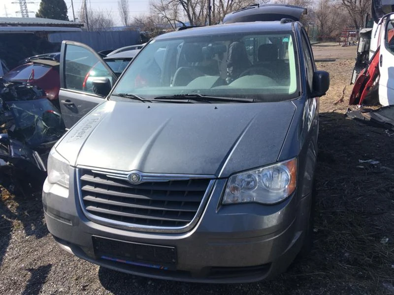 Chrysler Gr.voyager 2,8 crd на части, снимка 1 - Автомобили и джипове - 31887652