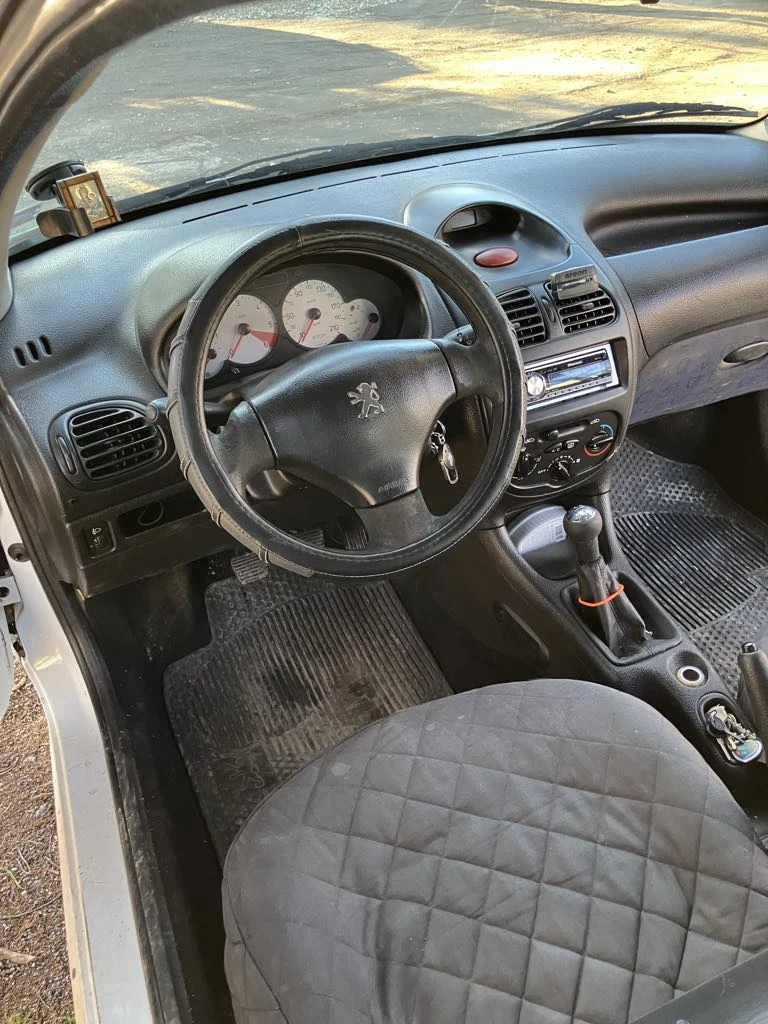 Peugeot 206, снимка 8 - Автомобили и джипове - 49516887