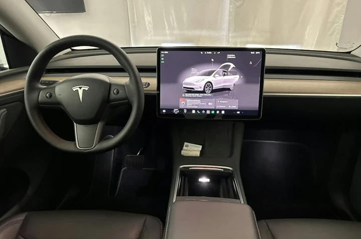 Tesla Model Y Long Range, Dual motor, ����������� ���������� | Mobile.bg � ����������� 8