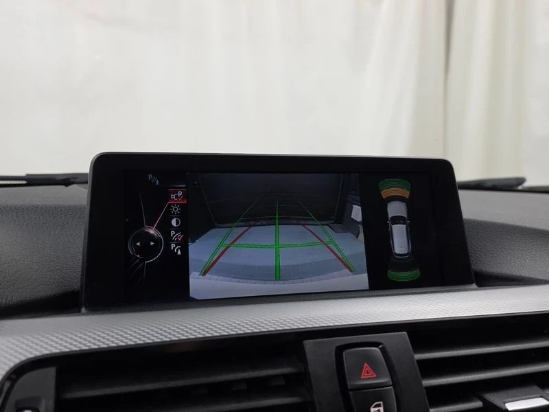 BMW 320 d TOURING M| КАМЕРА| HEAD UP| ПОДГРЕВ| ПАМЕТ| PANO, снимка 15 - Автомобили и джипове - 55747566