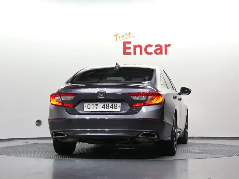 Honda Accord 2.0T SPORTS, снимка 4 - Автомобили и джипове - 55783587