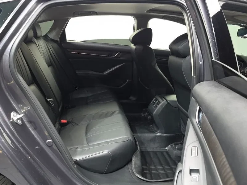 Honda Accord 2.0T SPORTS, снимка 12 - Автомобили и джипове - 55783587