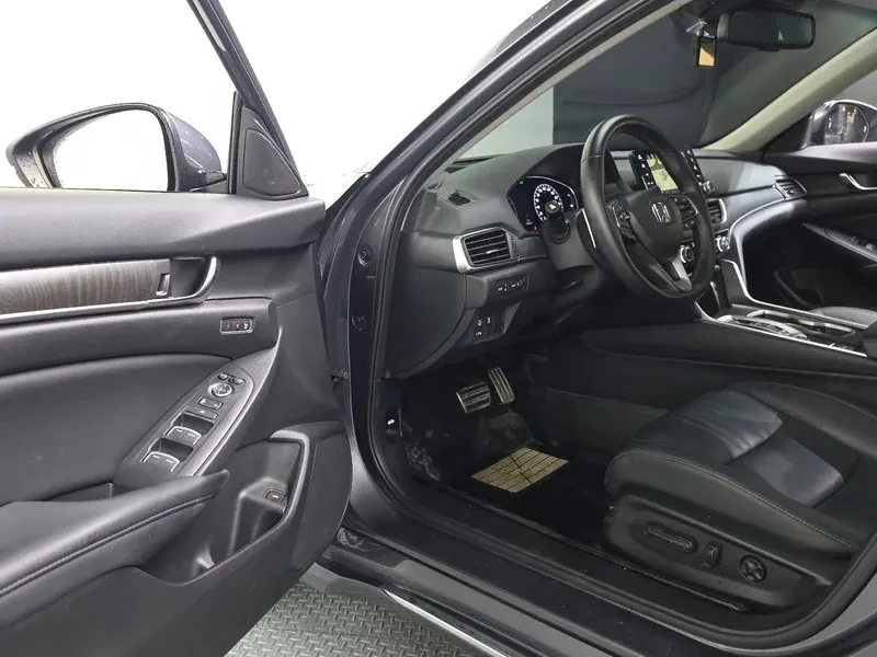 Honda Accord 2.0T SPORTS, снимка 10 - Автомобили и джипове - 55783587