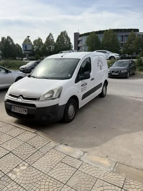 Citroen Berlingo 1.6D, снимка 4 - Автомобили и джипове - 56287919