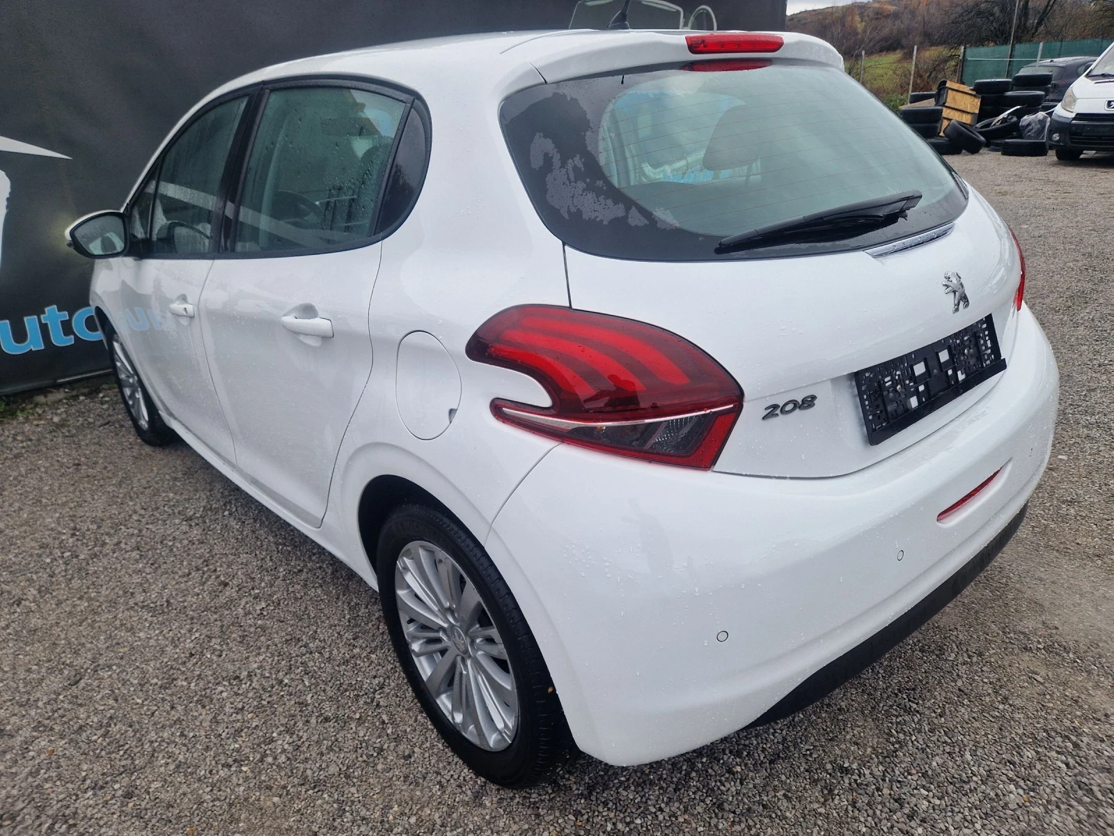 Peugeot 208 1.6HDi Euro6 - изображение 4