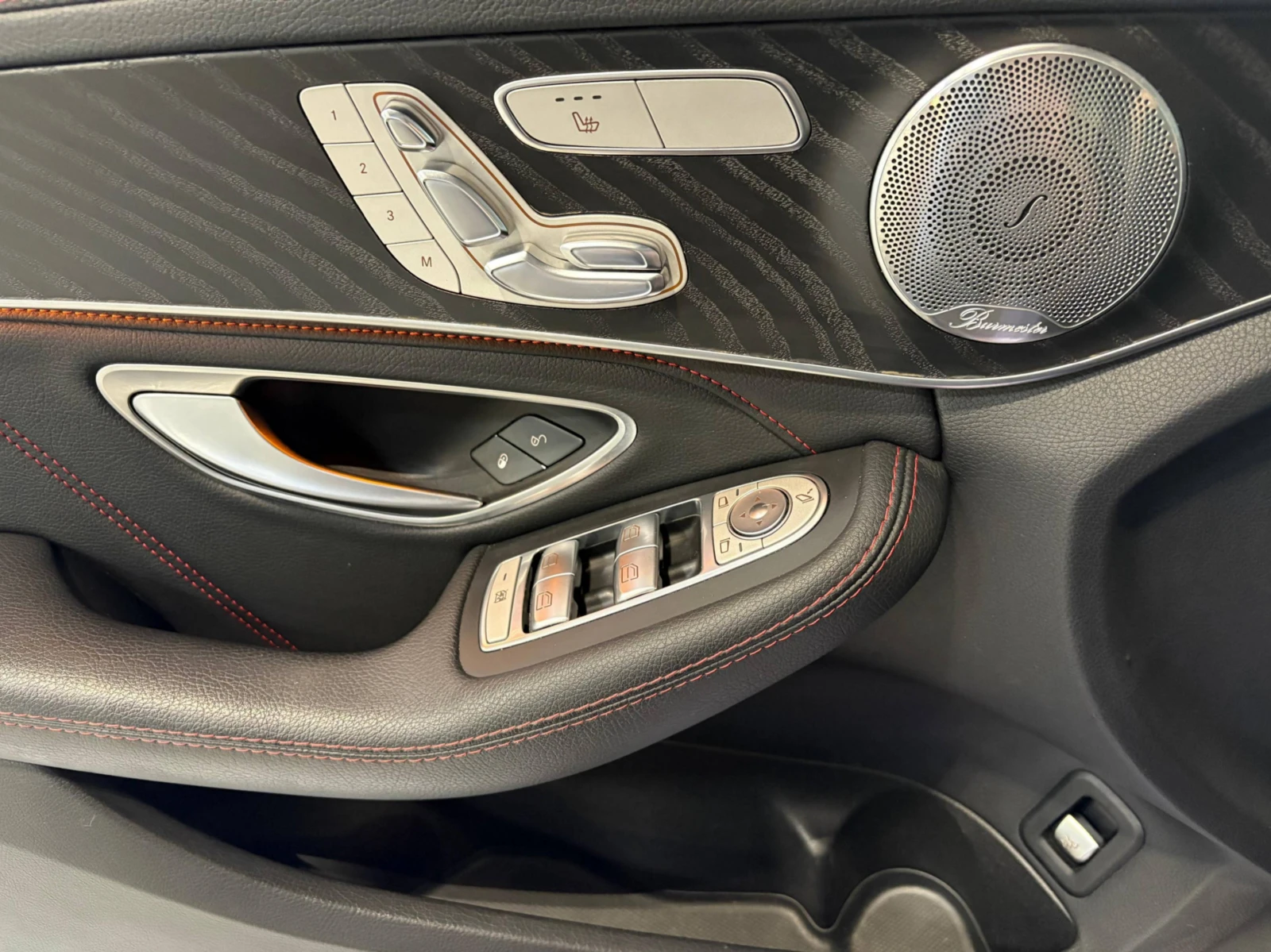 Mercedes-Benz C 43 AMG 4MATIC* BURMESTER* RED SEAT BELTS* AMG SEATS*  - изображение 10
