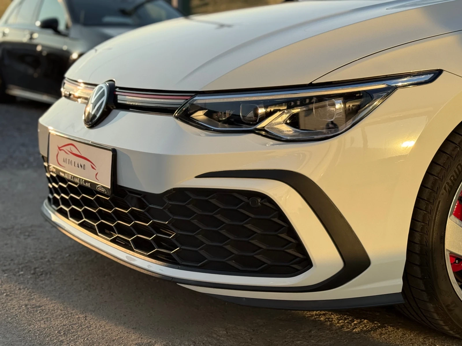 VW Golf GTI VIII REDLINE/LED/NAVI/VIRTUAL/СОБСТВЕН ЛИЗИНГ - изображение 4