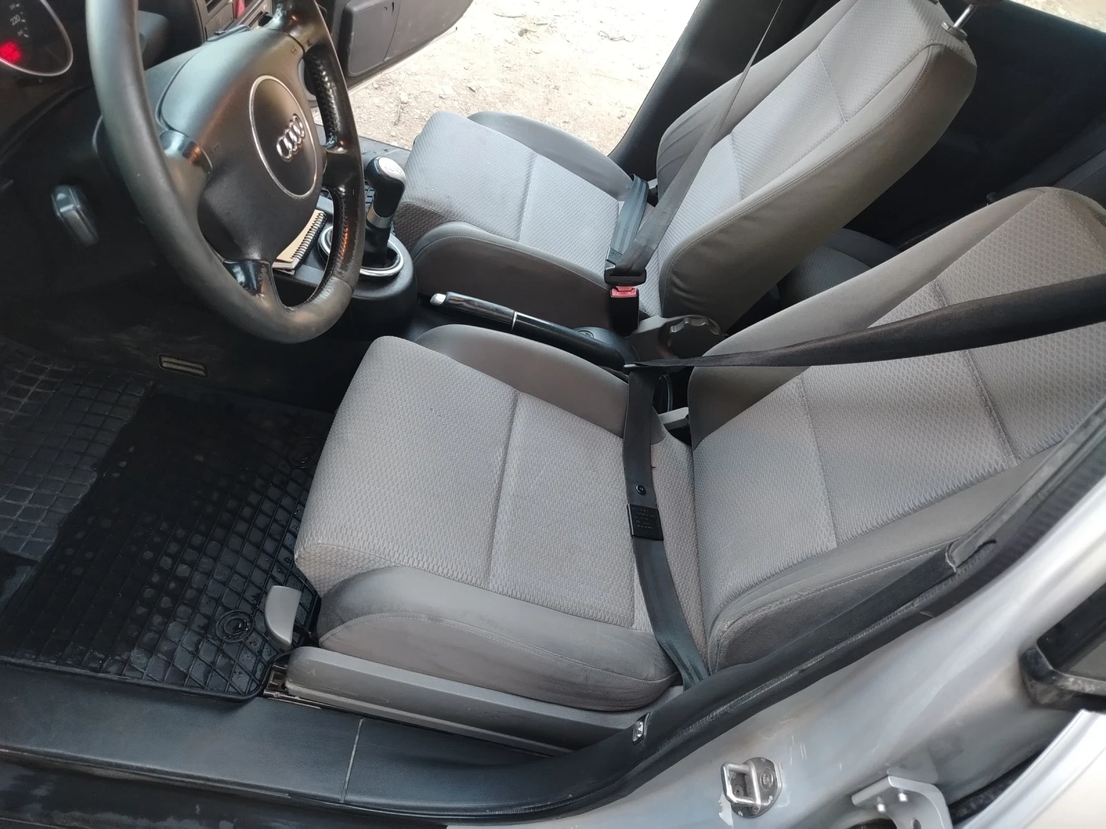Audi A2 1.4 TDI 75kc - изображение 6