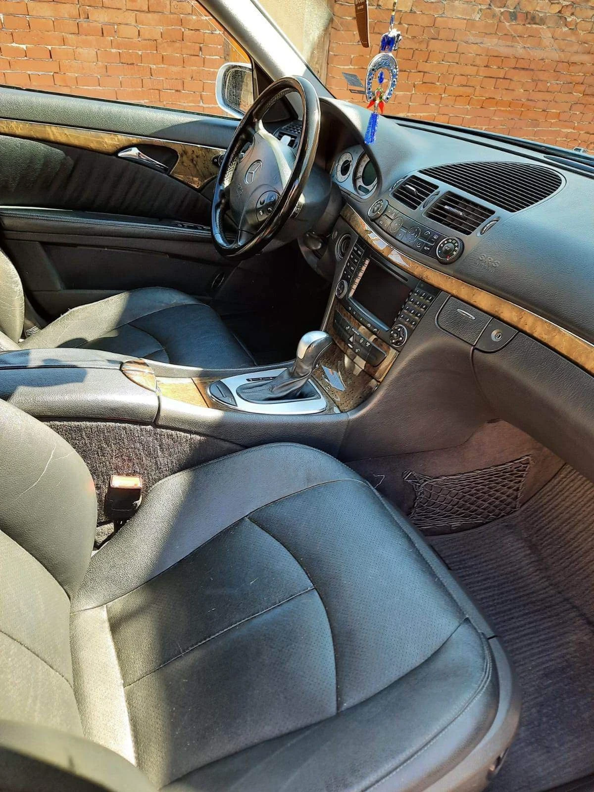 Mercedes-Benz E 320, снимка 7 - Автомобили и джипове - 53802068