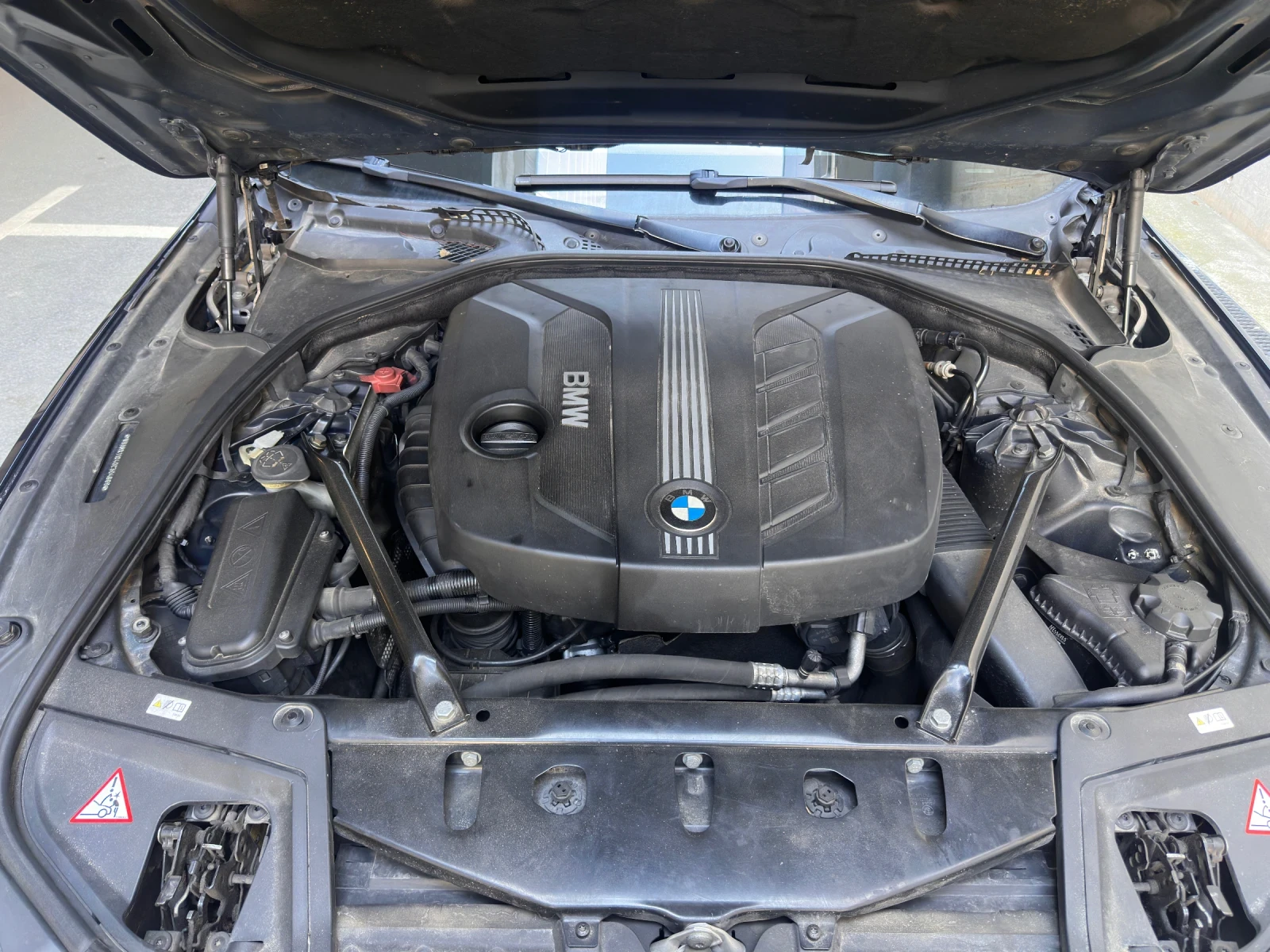 BMW 520, снимка 9 - Автомобили и джипове - 53820950