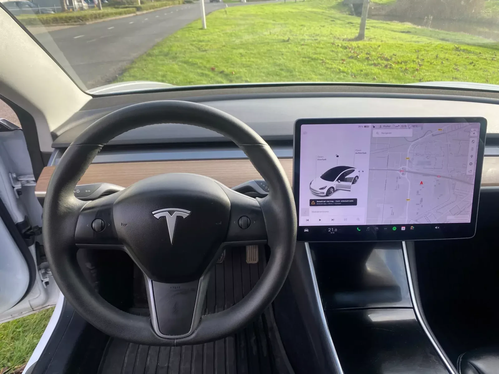 Tesla Model 3 CARPLAY/LONG RANGE/238HP/CAM/NAVI/75KWH/LED/, снимка 11 - Автомобили и джипове - 53975518