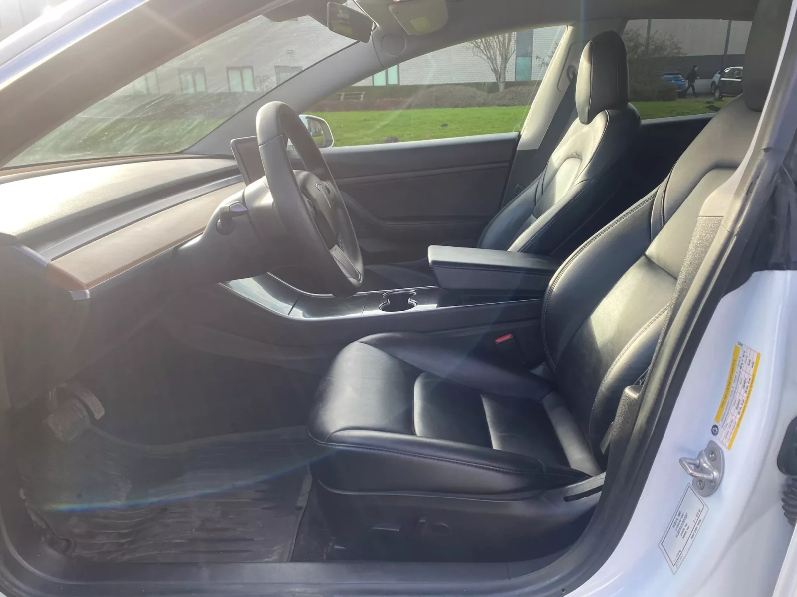 Tesla Model 3 CARPLAY/LONG RANGE/238HP/CAM/NAVI/75KWH/LED/, снимка 9 - Автомобили и джипове - 53975518