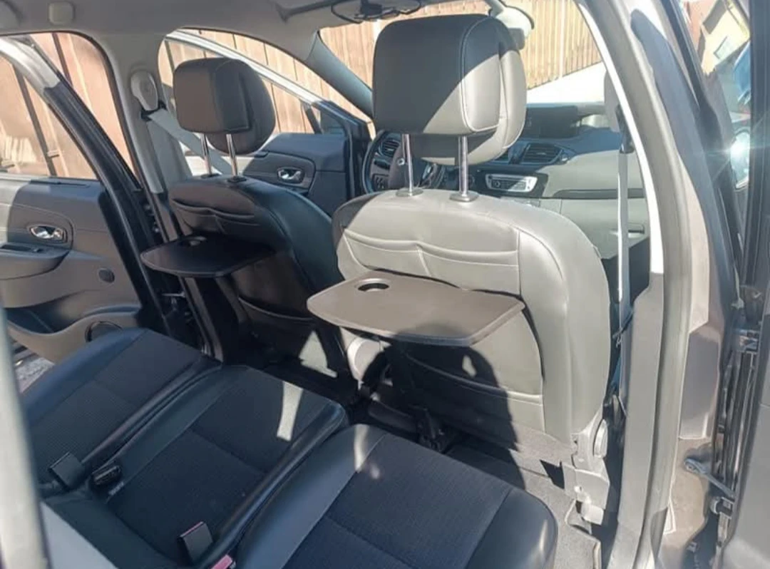 Renault Scenic, снимка 8 - Автомобили и джипове - 54128663