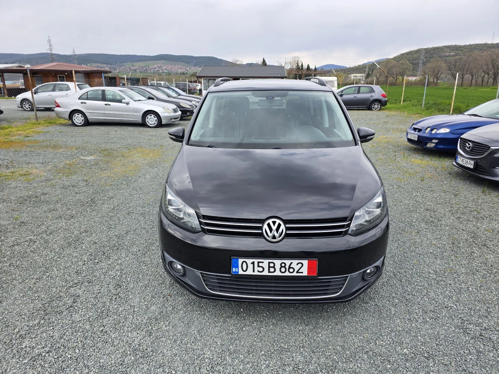 VW Touran 2.0 140 автомат 7 места , снимка 2 - Автомобили и джипове - 54151003