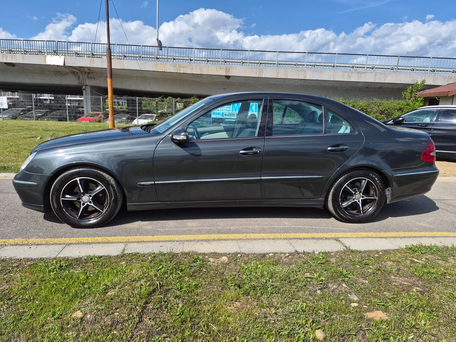 Mercedes-Benz E 270 2.7CDI, снимка 8 - Автомобили и джипове - 54344334