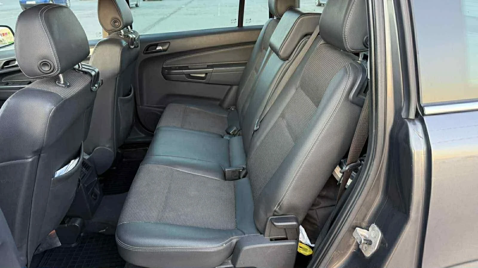 Opel Zafira Газ, снимка 9 - Автомобили и джипове - 54392851