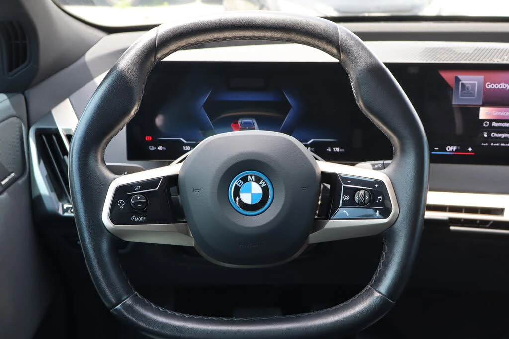 BMW iX 50* XDRIVE* HARMAN/KARDON* 360 ������* �����* ���� | Mobile.bg � ����������� 10