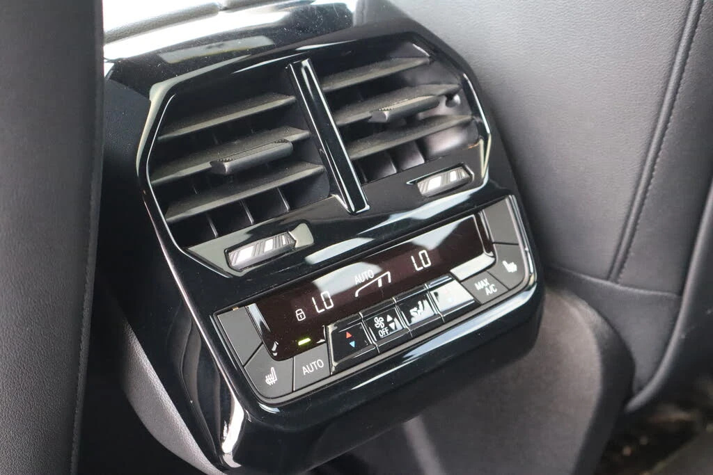BMW iX 50* XDRIVE* HARMAN/KARDON* 360 ������* �����* ���� | Mobile.bg � ����������� 15
