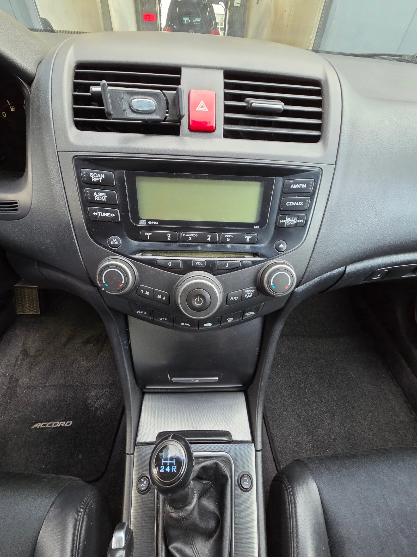 Honda Accord, снимка 17 - Автомобили и джипове - 55183084