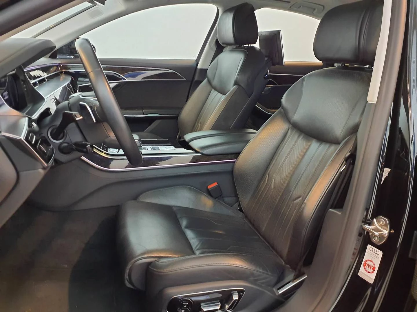 Audi A8 3.0 TDI B&O, снимка 7 - Автомобили и джипове - 55207602