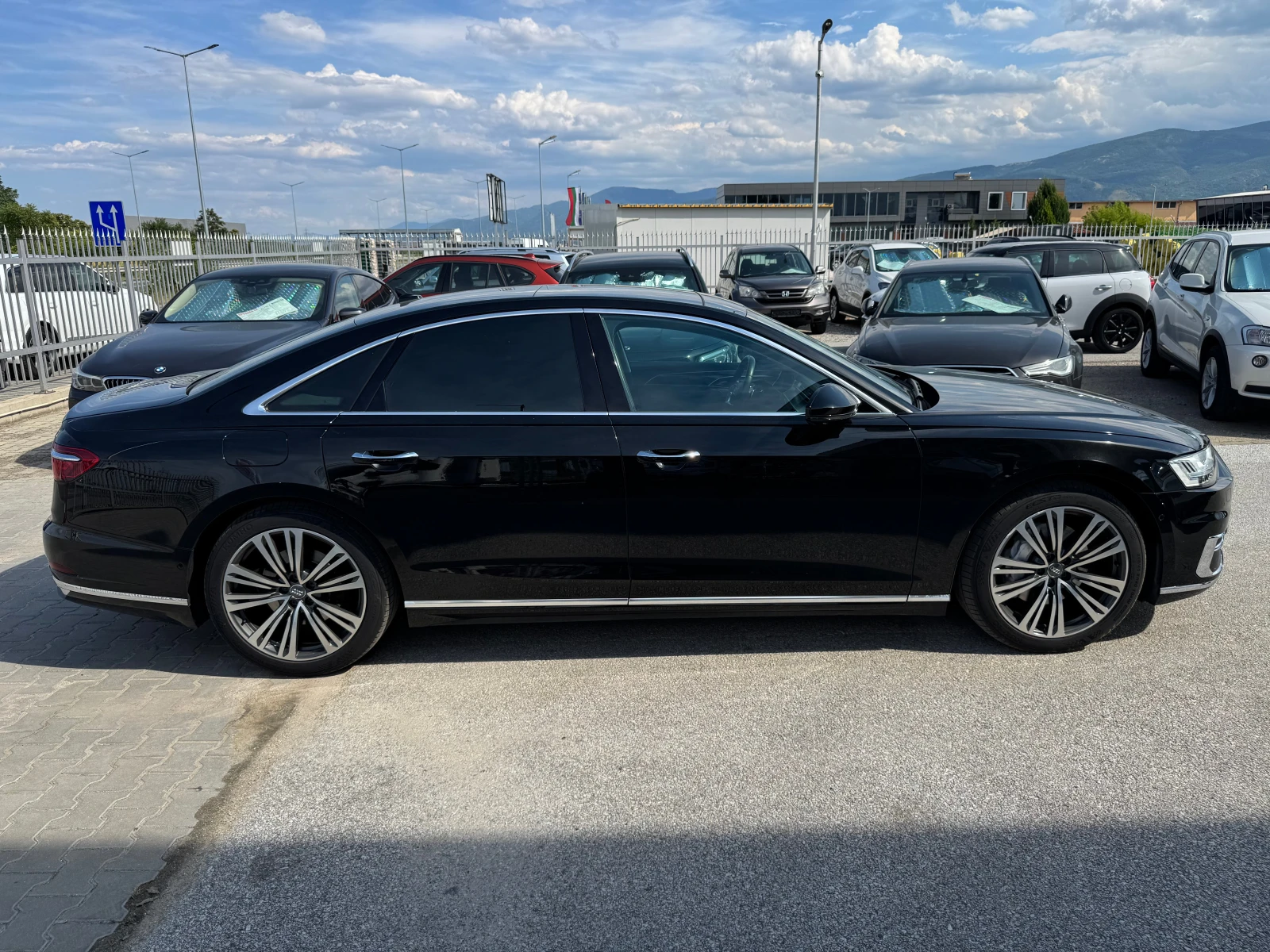 Audi A8 3.0 TDI B&O, снимка 4 - Автомобили и джипове - 55207602