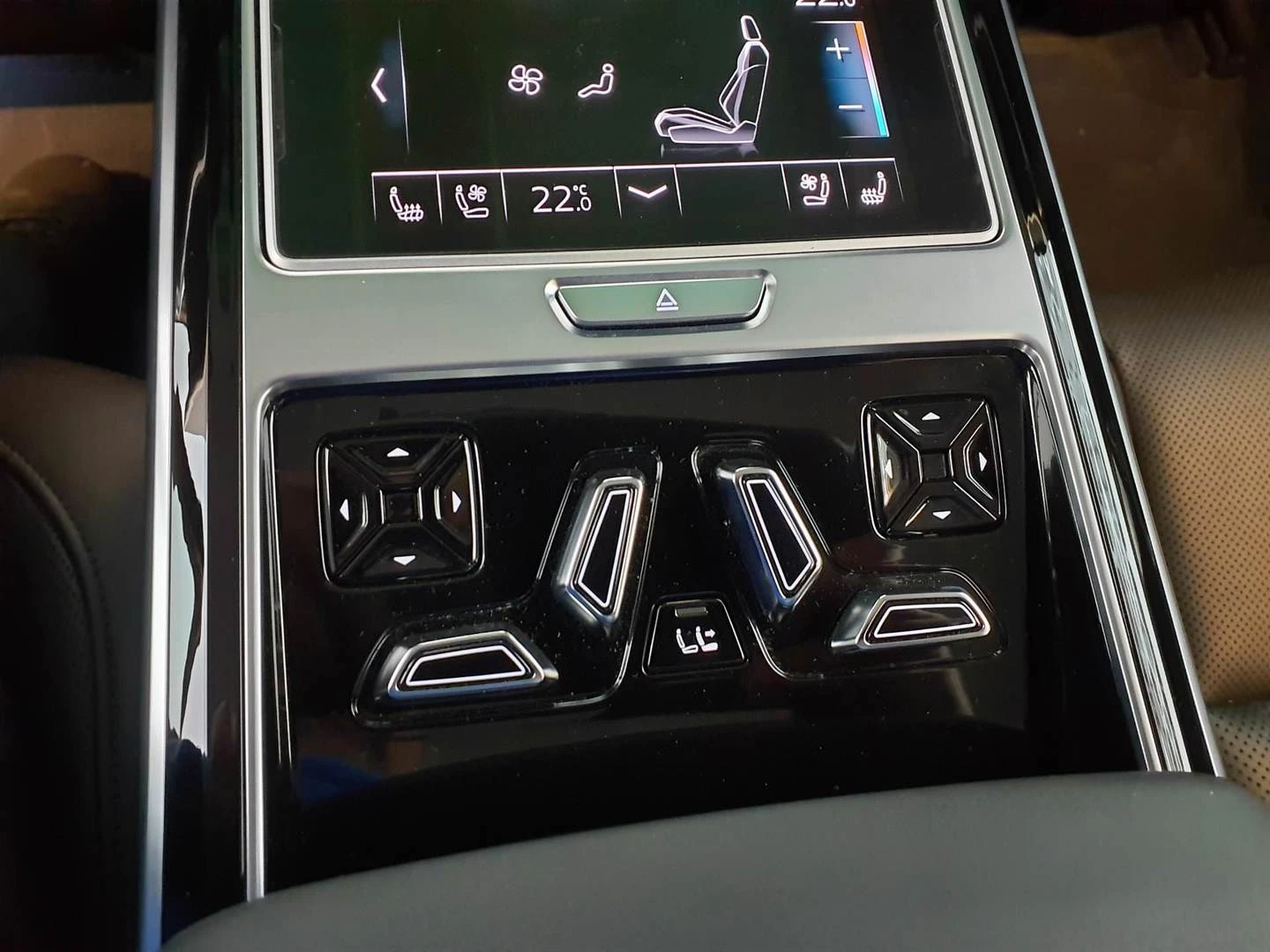 Audi A8 3.0 TDI B&O, снимка 12 - Автомобили и джипове - 55207602