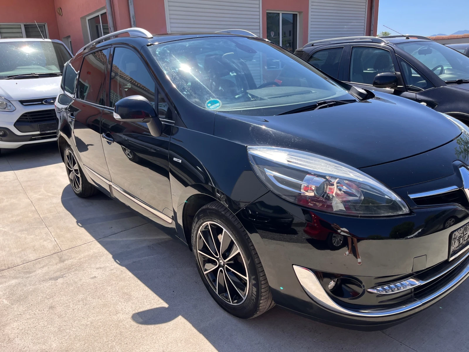 Renault Grand scenic BOSE, снимка 3 - Автомобили и джипове - 55475955