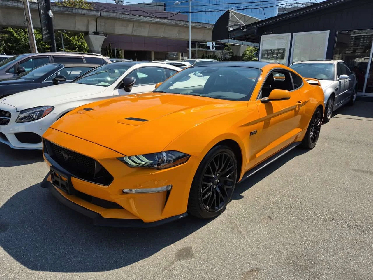 Ford Mustang GT Premium / ОБДУХВАНЕ / CARFAX / АВТОКРЕДИТ
