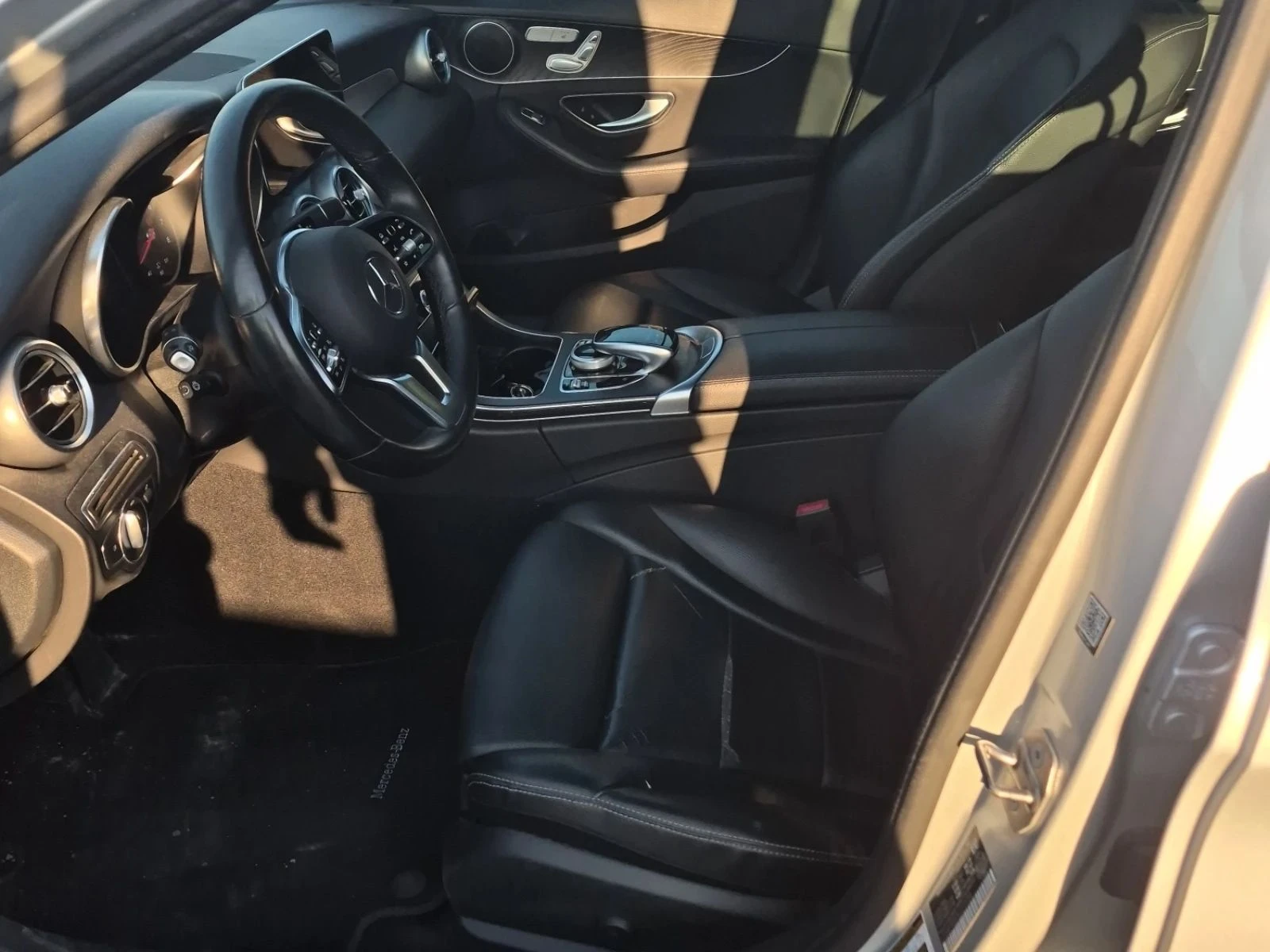 Mercedes-Benz C 300, снимка 6 - Автомобили и джипове - 56683721
