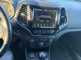 Jeep Cherokee * Limited * CARFAX * ОПЦИЯ ЗА ФИНАНСИРАНЕ | Auto.bg — изображение 9