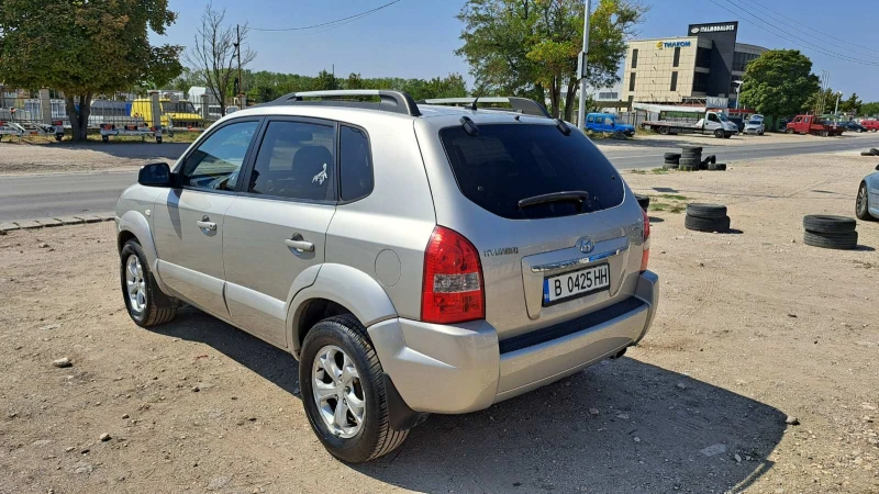 Hyundai Tucson 2.0i FACELIFT, снимка 5 - Автомобили и джипове - 47250507