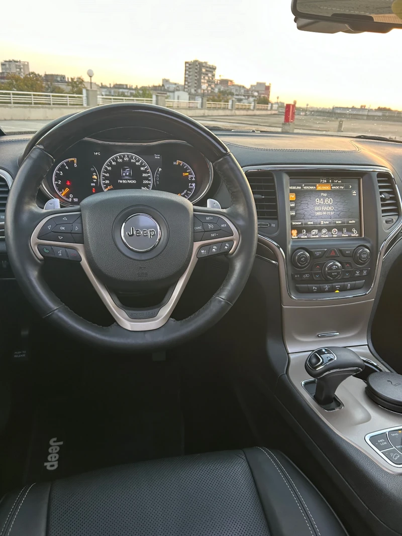 Jeep Grand cherokee 3.0 CRD // OVERLAND // 8 ZF, снимка 14 - Автомобили и джипове - 47458874