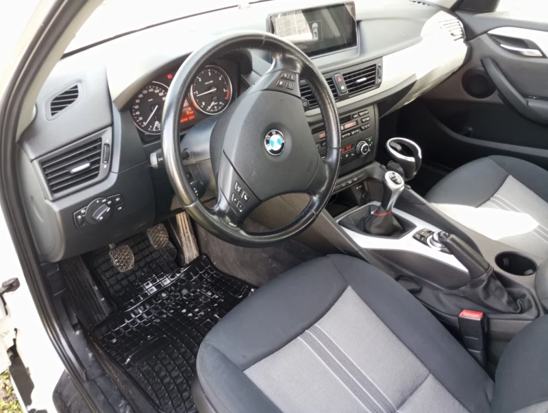 BMW X1, снимка 9 - Автомобили и джипове - 49476377