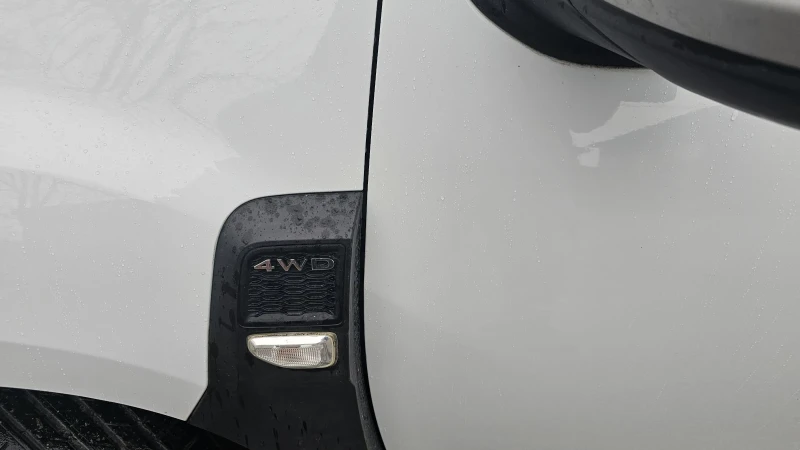Dacia Duster 2.0i 16V 4x4, снимка 5 - Автомобили и джипове - 52455899